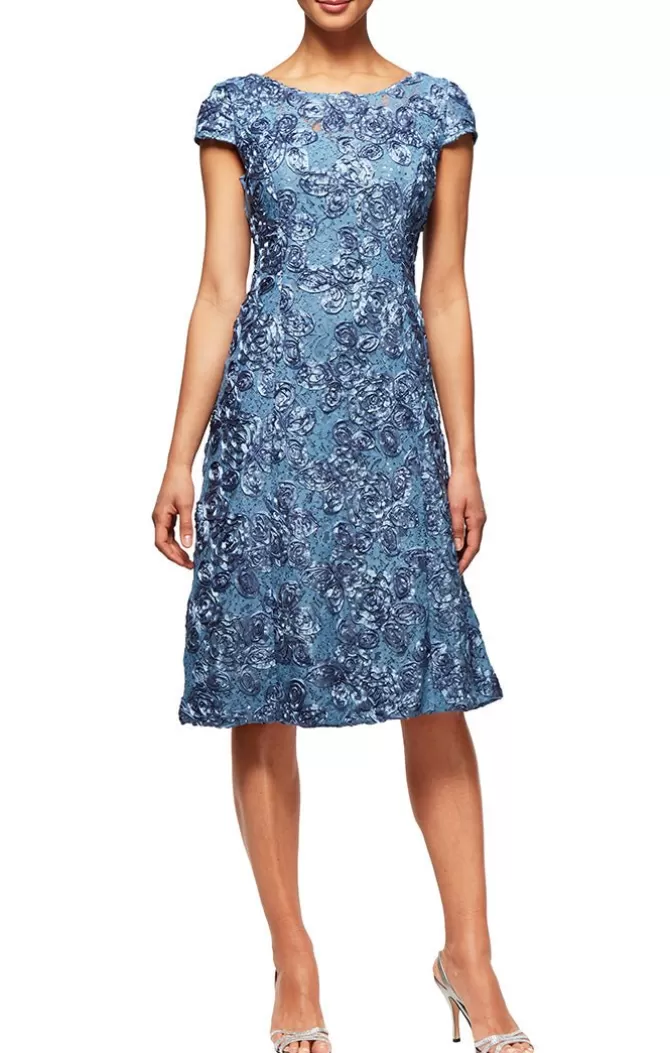 Women Alex Evenings Petite Sizes*Petite Cocktail Dress In Rosette Lace With Cap Sleeves